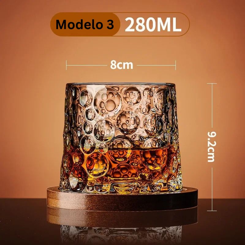 Copo de Whisky Giratório com Base de Madeira