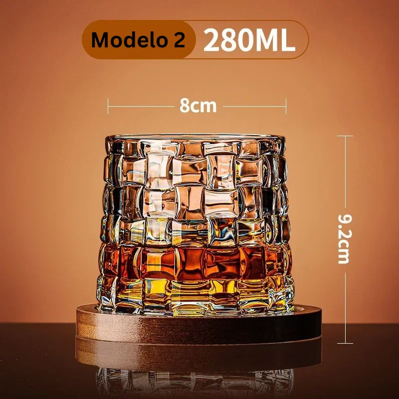 Copo de Whisky Giratório com Base de Madeira